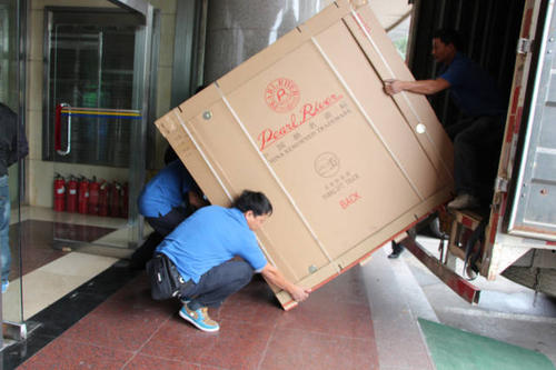 金沙钢琴贵重工艺品无忧运